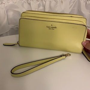 Kate Spade Wristlet